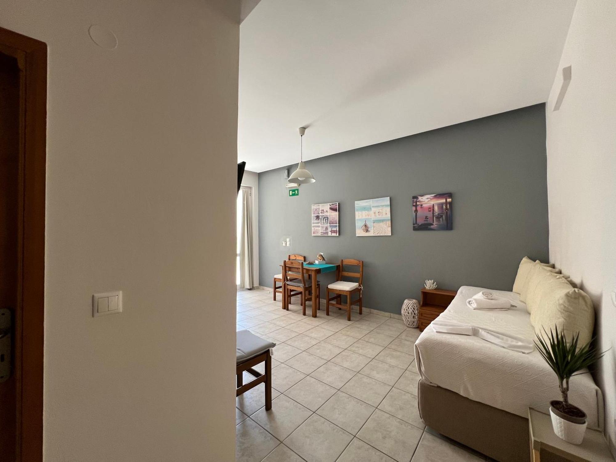 Artemis Rooms Two Steps By The Sea Platanés المظهر الخارجي الصورة